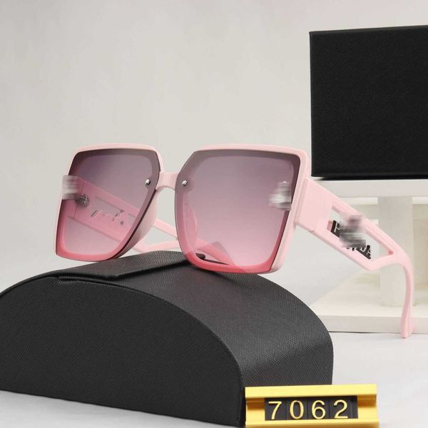 designer triangular signature sunglasses 2023 new p home high definition fashion sunglasses with the same style wind rice nail box women, White;black
designer triangular signature sunglasses 2023 new p home high definition fashion sunglasses with the same style wind rice nail box women, White;black