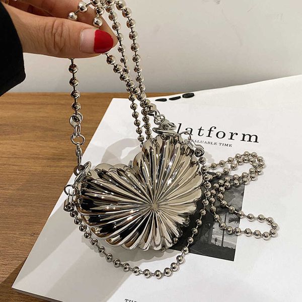 mini gold lipstick small bag 2022 personalized creativity ins network red chain crossbody love box bag 230718
mini gold lipstick small bag 2022 personalized creativity ins network red chain crossbody love box bag 230718