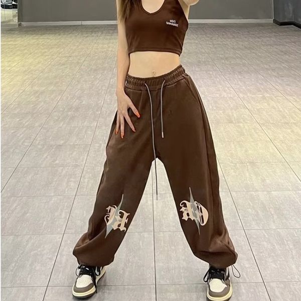 women's pants capris sport hip hop loose american street pants woman letter print brown high waist drawstring trousers harajuku comfort, Black;white
women's pants capris sport hip hop loose american street pants woman letter print brown high waist drawstring trousers harajuku comfort, Black;white