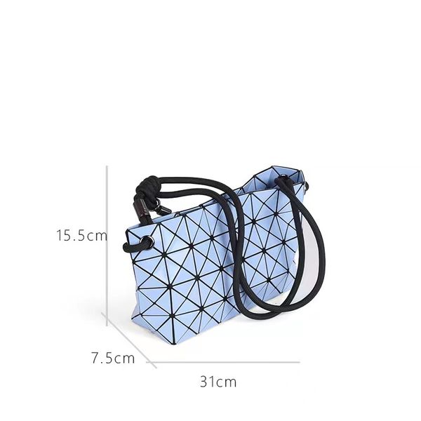 japanese sanzhai tofu bag geometric lingge drawstring bag lifetime fashion simple one shoulder crossbody handheld women's bag wholesale
japanese sanzhai tofu bag geometric lingge drawstring bag lifetime fashion simple one shoulder crossbody handheld women's bag wholesale