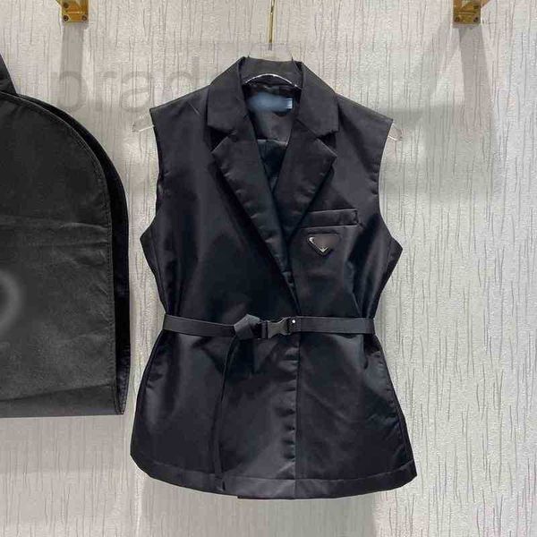 men's casual shirts designer triangle spring summer new product three dimensional cutting letter elastic belt sleeveless solid color su, White;black
men's casual shirts designer triangle spring summer new product three dimensional cutting letter elastic belt sleeveless solid color su, White;black