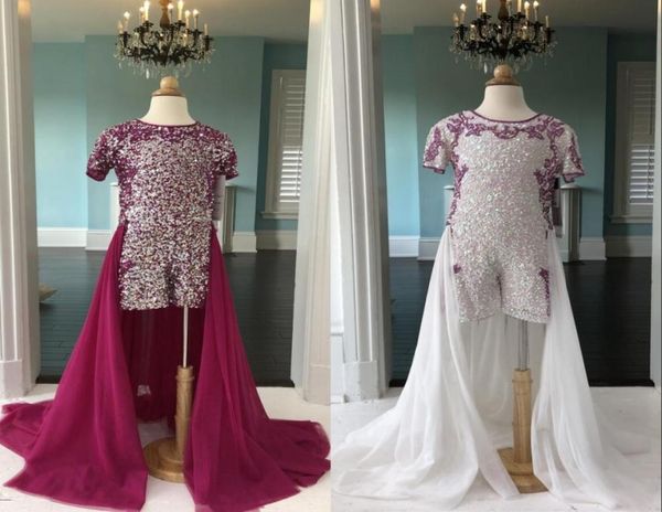 sequins romper chiffon skirt little girl pageant dress 2021 jewel neck keyhole back short sleeves kids preteen pageant gowns hi lo6597183, White;red
sequins romper chiffon skirt little girl pageant dress 2021 jewel neck keyhole back short sleeves kids preteen pageant gowns hi lo6597183, White;red