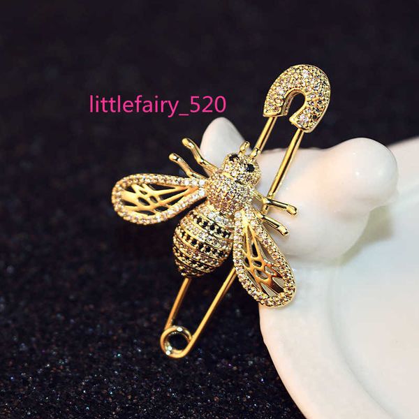 pins brooches new fashion design lady bee brooch temperament luxury diamond brooch fashion trend brooch scarf buckle ladies clothing accesso, Gray
pins brooches new fashion design lady bee brooch temperament luxury diamond brooch fashion trend brooch scarf buckle ladies clothing accesso, Gray