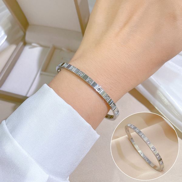 europe america fashion style bracelets women bangle luxury designer jewelry 18k gold plated stainless steel wedding lovers gift bangles jewe, Black
europe america fashion style bracelets women bangle luxury designer jewelry 18k gold plated stainless steel wedding lovers gift bangles jewe, Black