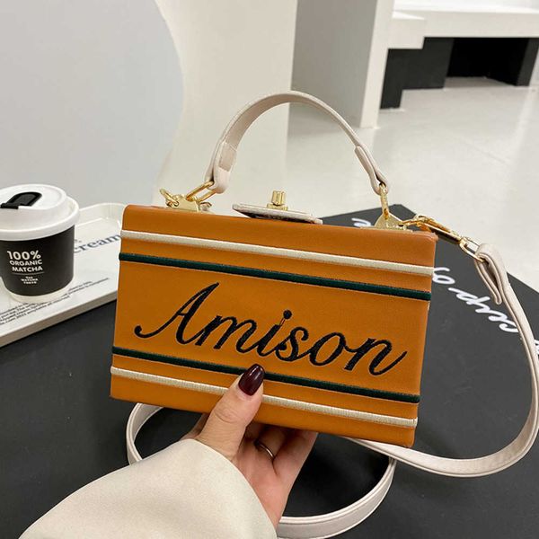 this year's popular bag new 2022 fashion embroidered letter exquisite ins portable crossbody box bag for women 230718
this year's popular bag new 2022 fashion embroidered letter exquisite ins portable crossbody box bag for women 230718