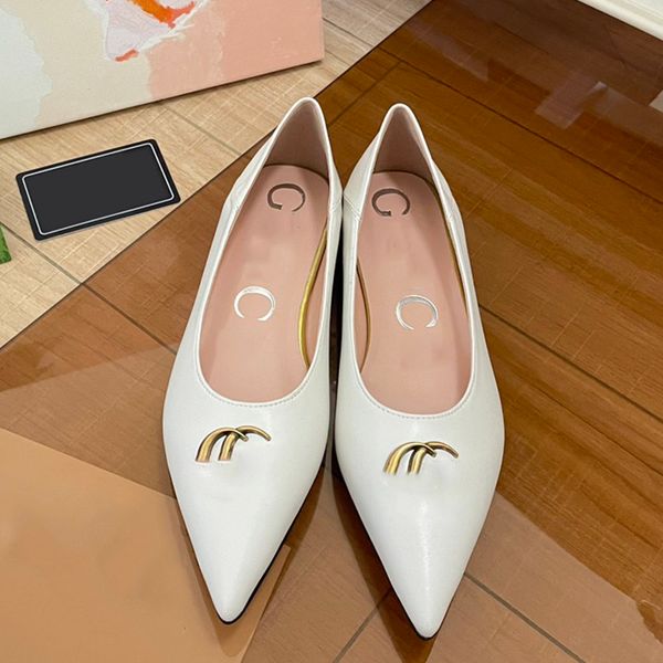womens pointed toes flat heel dress shoes designer slip on classic casual sandals microfiber leather sheepskin foot pads 23ss party wedding, Black
womens pointed toes flat heel dress shoes designer slip on classic casual sandals microfiber leather sheepskin foot pads 23ss party wedding, Black