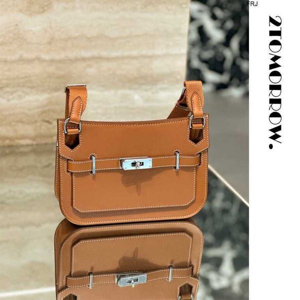 designer bag jypsieres h ermes gypsy mini golden brown swift calfskin shoulder backpack have frj
designer bag jypsieres h ermes gypsy mini golden brown swift calfskin shoulder backpack have frj