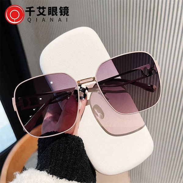 qianai new metal korean version personalized paint irregular sunglasses fashion street p glasses girl, White;black
qianai new metal korean version personalized paint irregular sunglasses fashion street p glasses girl, White;black