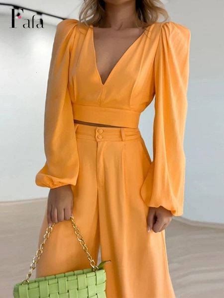 women's two piece pant elegant wide leg 2 sets v neck lantern long sleeve crop and trouser suits 2023 female solid loose outfits 230718, White
women's two piece pant elegant wide leg 2 sets v neck lantern long sleeve crop and trouser suits 2023 female solid loose outfits 230718, White