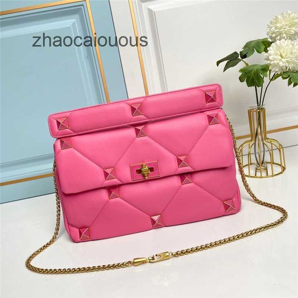 cowhide valentins luxury handbags designer bag crossbody beach bags handbags rivet fashionable large capacity handbag tg9a
cowhide valentins luxury handbags designer bag crossbody beach bags handbags rivet fashionable large capacity handbag tg9a