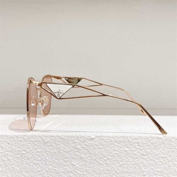 designer triangular signature sunglasses 22 new p family metallic plain tone sunglasses ins net red same triangle spr50 with logo box, White;black
designer triangular signature sunglasses 22 new p family metallic plain tone sunglasses ins net red same triangle spr50 with logo box, White;black