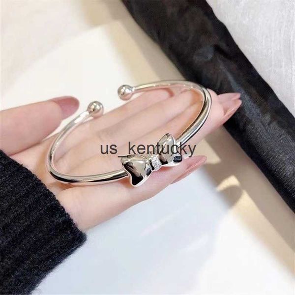 charm bracelets bow knot charms bangles for women girls party silver color cuff bracelets wrist jewelry new fashion bangle bracelet gift r23, Golden;silver
charm bracelets bow knot charms bangles for women girls party silver color cuff bracelets wrist jewelry new fashion bangle bracelet gift r23, Golden;silver
