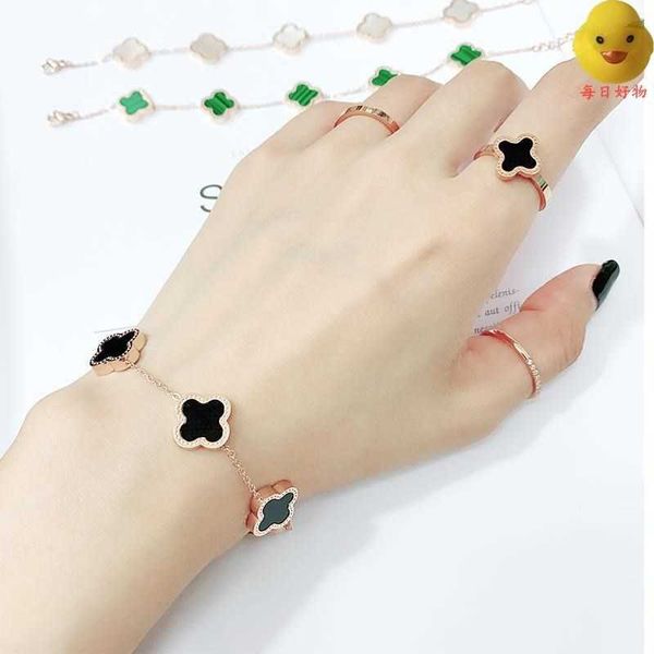 van clover bracelet jewelry worn on the hand seasonal gift for girls bracelet ins fresh and simple temperament student fashion hand, Golden;silver
van clover bracelet jewelry worn on the hand seasonal gift for girls bracelet ins fresh and simple temperament student fashion hand, Golden;silver