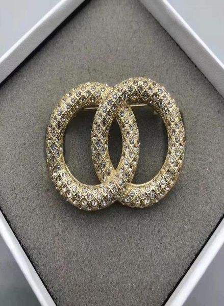 fashion designer brooches 18 gold plated diamond jewelry luxury brooches with box8302411, Gray
fashion designer brooches 18 gold plated diamond jewelry luxury brooches with box8302411, Gray