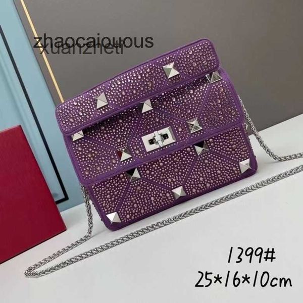 shiny crystal designer bags valentins women luxury handbag bag new rivet handbag diamond embedding fashion handheld shoulder crossbody women
shiny crystal designer bags valentins women luxury handbag bag new rivet handbag diamond embedding fashion handheld shoulder crossbody women