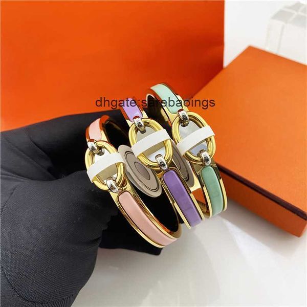 aher mas designer luxury brand enamel bracelet enamel h pig nose bracelet love home anchor chain 8-way buckle couple bracelet, Black
aher mas designer luxury brand enamel bracelet enamel h pig nose bracelet love home anchor chain 8-way buckle couple bracelet, Black
