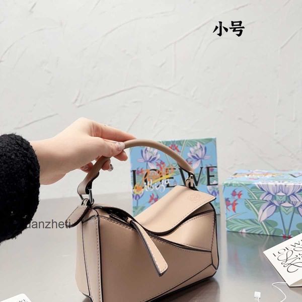 cutie hands 2023 outlet handbag loewsbagbag designer bags crossbody bag wallet mini shoulder leather puzzles strap capacity spliced candy co
cutie hands 2023 outlet handbag loewsbagbag designer bags crossbody bag wallet mini shoulder leather puzzles strap capacity spliced candy co