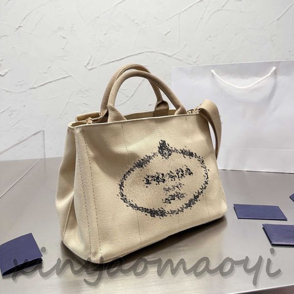classic simple design of shopping bags practical large capacity designer luxury brand shoulder bag handbag underarm bag crossbody bag versio
classic simple design of shopping bags practical large capacity designer luxury brand shoulder bag handbag underarm bag crossbody bag versio