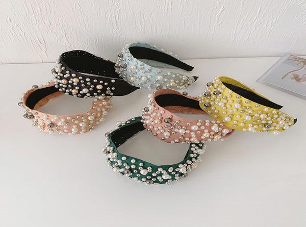 vintage style women pearl headbands simple fashion girls yoga hair bands outdoor travel make up hairband8660282, Silver
vintage style women pearl headbands simple fashion girls yoga hair bands outdoor travel make up hairband8660282, Silver