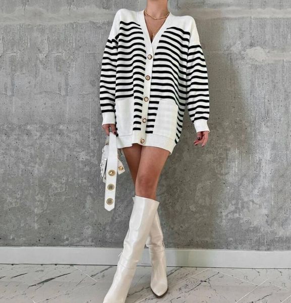 women's sweater 2023 autumn new stripe versatile cardigan simple and fashionable women's sweater cardigan women's coat, White;black
women's sweater 2023 autumn new stripe versatile cardigan simple and fashionable women's sweater cardigan women's coat, White;black