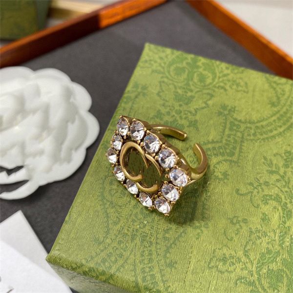 classic retro woman opening with side stones rings ggity designer double letter g luxury jewelry men women wedding ring 1112, Slivery;golden
classic retro woman opening with side stones rings ggity designer double letter g luxury jewelry men women wedding ring 1112, Slivery;golden