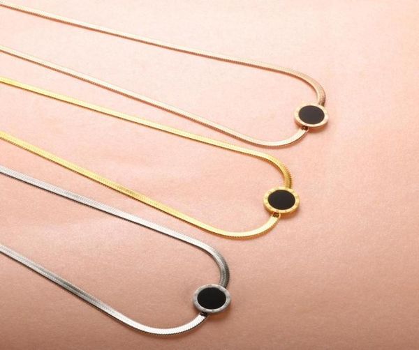 luxury women chain link necklace blade chains with black shell roman numeral pendant choker clavicle jewelry necklaces4007957, Silver
luxury women chain link necklace blade chains with black shell roman numeral pendant choker clavicle jewelry necklaces4007957, Silver