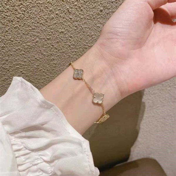 clover bracelet korean version bracelet female ins minority design sense simple personality cool style not fade light luxury bracelet, Golden;silver
clover bracelet korean version bracelet female ins minority design sense simple personality cool style not fade light luxury bracelet, Golden;silver