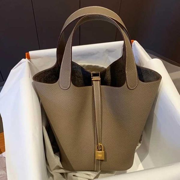 h ermes picotin lock bags for women bag 2023 new vegetable basket womens bag leather bucket small high class handbag mother brides w with re
h ermes picotin lock bags for women bag 2023 new vegetable basket womens bag leather bucket small high class handbag mother brides w with re