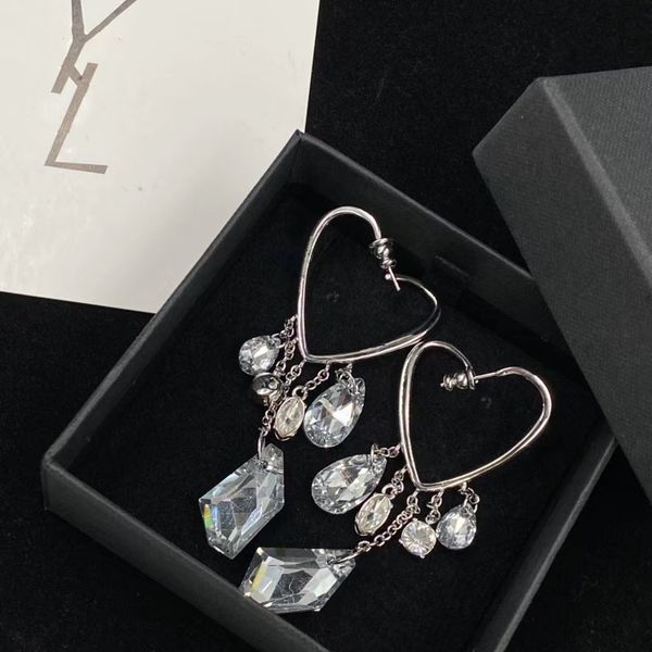 classic letter pendant earrings ladies charm long eardrops women personality plated studs for girl party anniversary engagement wedding part, Golden
classic letter pendant earrings ladies charm long eardrops women personality plated studs for girl party anniversary engagement wedding part, Golden