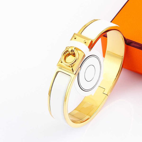 designer hemrres bracelet h lock aijia button bracelet high version letter enamel style titanium steel clasp 38if, Black
designer hemrres bracelet h lock aijia button bracelet high version letter enamel style titanium steel clasp 38if, Black