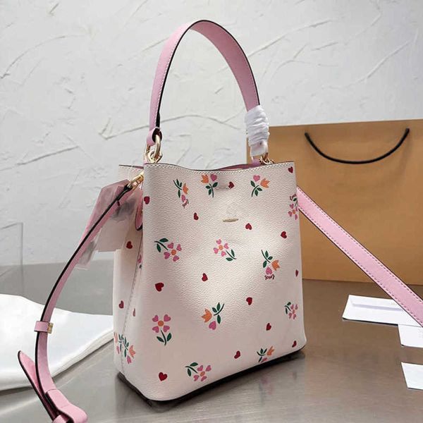 bucket bags luxury handbag designer bags women shoulder bag fashion beach the bucket lady crossbody purse 230206
bucket bags luxury handbag designer bags women shoulder bag fashion beach the bucket lady crossbody purse 230206