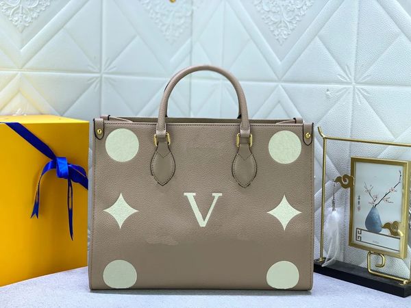 2023 senior designer v new luxury simple canvas full fit large capacity women's single shoulder letter felt handbag student tote bag sh, Black;red
2023 senior designer v new luxury simple canvas full fit large capacity women's single shoulder letter felt handbag student tote bag sh, Black;red