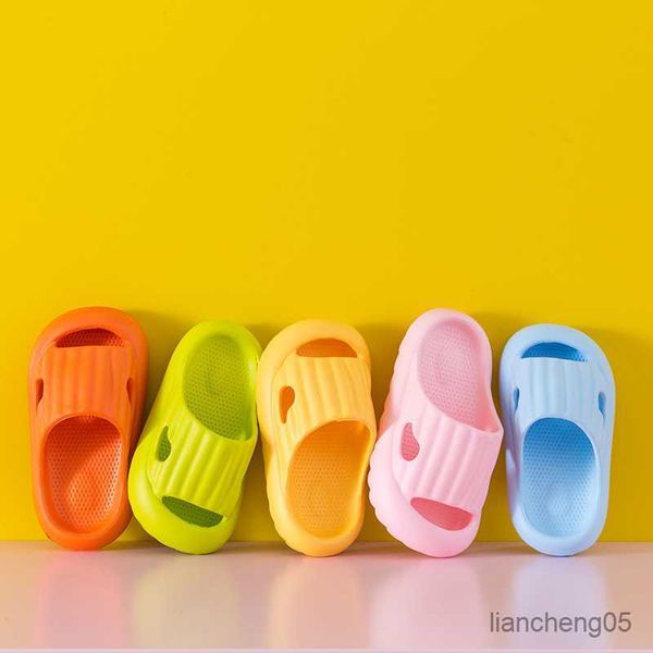 slipper summer kids slippers protect toes solid color boys bathroom anti-slip house shoes toddler children girls baby soft sole shoes r23080, Black;grey
slipper summer kids slippers protect toes solid color boys bathroom anti-slip house shoes toddler children girls baby soft sole shoes r23080, Black;grey