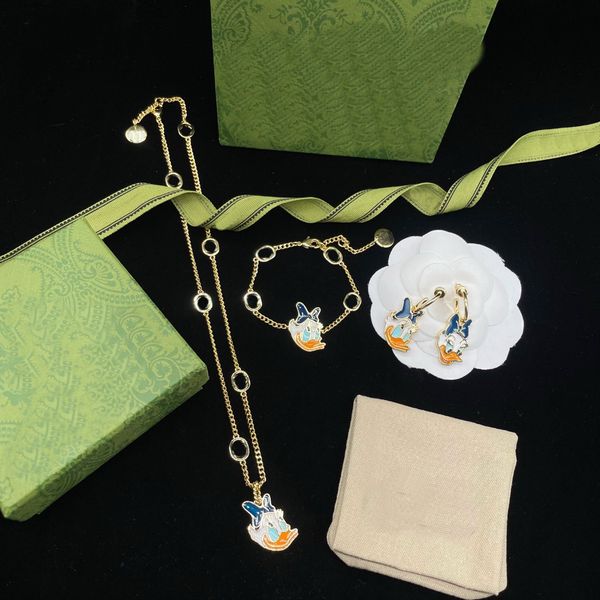 fashion new cartoon duck pendant gold necklace mens cuban chain women clavicle chain bracelet designer earrings jewelry couple gift with box, Silver
fashion new cartoon duck pendant gold necklace mens cuban chain women clavicle chain bracelet designer earrings jewelry couple gift with box, Silver