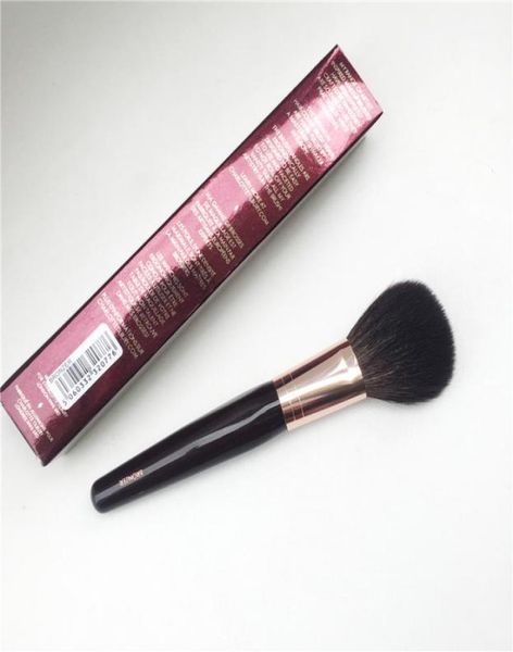 the bronzer makeup brush soft natural hair large powder beauty cosmetic brush tool applicatior5900091
the bronzer makeup brush soft natural hair large powder beauty cosmetic brush tool applicatior5900091