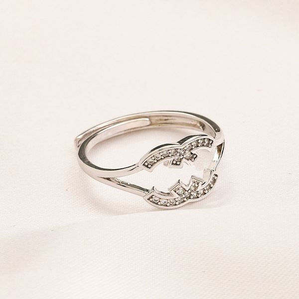 luxury jewelry designer screw rings women letter plated stainless steel diamond gemstones ring fine finger love ring wedding supplies, Silver
luxury jewelry designer screw rings women letter plated stainless steel diamond gemstones ring fine finger love ring wedding supplies, Silver