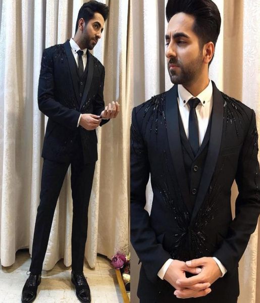 unique beading black slim fit mens suits wedding grooms tuxedos shawl lapel formal blazer three pieces prom suit jacket pants and 7034125, Black;gray
unique beading black slim fit mens suits wedding grooms tuxedos shawl lapel formal blazer three pieces prom suit jacket pants and 7034125, Black;gray