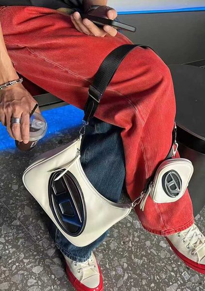 dingdang bag 2023 new high grade texture niche oxford cloth wide strap single shoulder crossbody women's bag
dingdang bag 2023 new high grade texture niche oxford cloth wide strap single shoulder crossbody women's bag