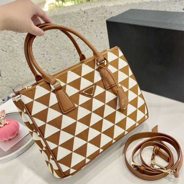 designer pu leather fashion bags handbags purses flower letter crossbody women shoulder composite bag lady clutch tote female wallet coin pu
designer pu leather fashion bags handbags purses flower letter crossbody women shoulder composite bag lady clutch tote female wallet coin pu