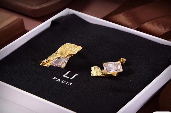 designer pendant earrings lady stud earrings luxury pearl diamond gold personality wedding party fashion jewelry7666457, Golden;silver
designer pendant earrings lady stud earrings luxury pearl diamond gold personality wedding party fashion jewelry7666457, Golden;silver