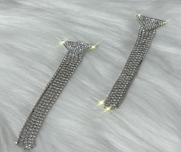 european and american letters dangle chandelier flash diamond niche design long fringed earrings women fast deliver5296646, Silver
european and american letters dangle chandelier flash diamond niche design long fringed earrings women fast deliver5296646, Silver