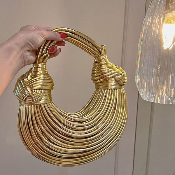 evening bags fashion blogger designer brand women bag line bundle dinner handbag shoulder senior female clutch 230718
evening bags fashion blogger designer brand women bag line bundle dinner handbag shoulder senior female clutch 230718
