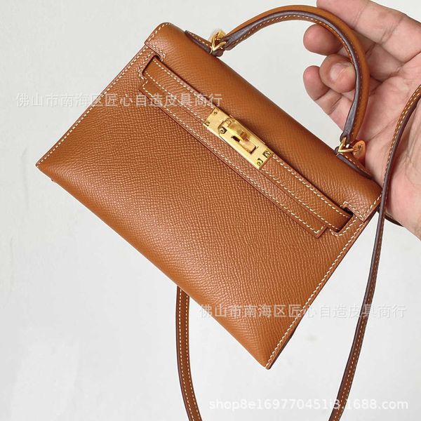 original designer kelys tote bag factory channel original epsom handmade mini second generation handheld one shoulder oblique straddle wrap
original designer kelys tote bag factory channel original epsom handmade mini second generation handheld one shoulder oblique straddle wrap