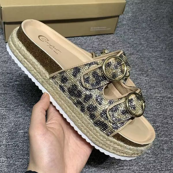 new summer slippers fashion leopard color home soft sole quiet outdoor comfortable non-slip personality leisure beach sandals, Black
new summer slippers fashion leopard color home soft sole quiet outdoor comfortable non-slip personality leisure beach sandals, Black