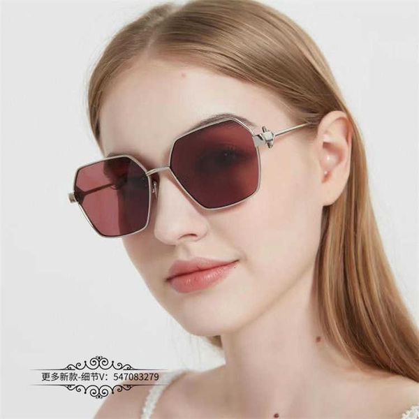 fashion bb sunglasses letter b b fashion personality ins net red same women's polygonal metal square bv1244 with logo box, White;black
fashion bb sunglasses letter b b fashion personality ins net red same women's polygonal metal square bv1244 with logo box, White;black