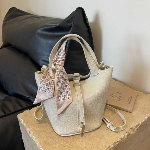 luxury picotin lock bag this year's popular women's bag 2023 new fashion summer crossbody versatile texture scarf portable bucket
luxury picotin lock bag this year's popular women's bag 2023 new fashion summer crossbody versatile texture scarf portable bucket