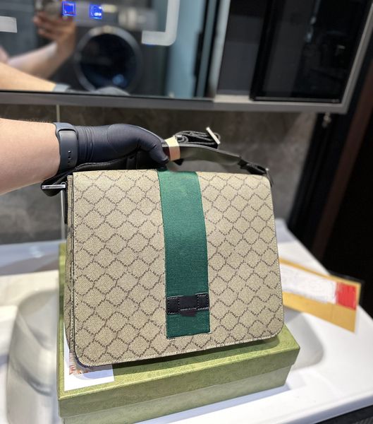 men district shoulder bag luxury designer bags cross body purse messenger wallet clutch tote leather zipper handbag gift cross body bag outd
men district shoulder bag luxury designer bags cross body purse messenger wallet clutch tote leather zipper handbag gift cross body bag outd