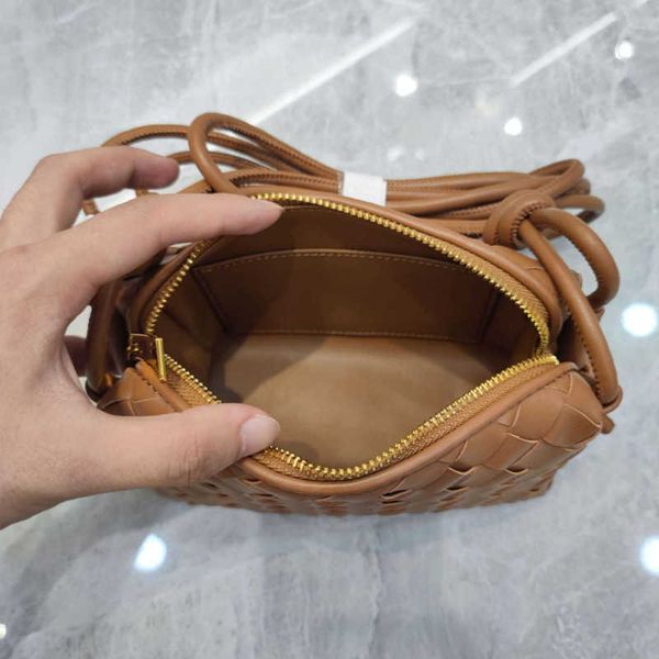 elegant abottegas vneta bags shoulder crossbody genuine leather totes authentic italy brand teen jodie cassette new luxury the latest handba
elegant abottegas vneta bags shoulder crossbody genuine leather totes authentic italy brand teen jodie cassette new luxury the latest handba