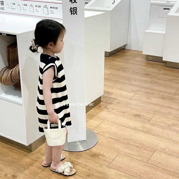 luxury picotin lock bag children's 2023 new creative design vegetable basket water bucket girls' cute handbag concave shape crossb
luxury picotin lock bag children's 2023 new creative design vegetable basket water bucket girls' cute handbag concave shape crossb