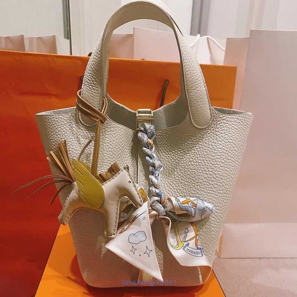 8a quality h ermes tote bags 2023 new genuine leather bucket bag premium feel handbag womens large capacity versatile layer cowhide with rea
8a quality h ermes tote bags 2023 new genuine leather bucket bag premium feel handbag womens large capacity versatile layer cowhide with rea